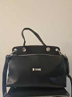 Joanel Black Leather Satchel Bag - Unbranded